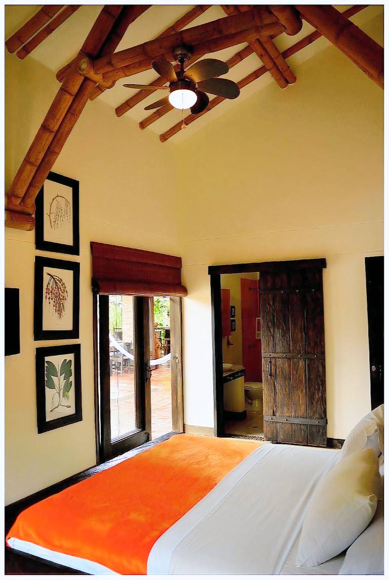 Villa with yard, pool & grill | Pets allowed — photo 2