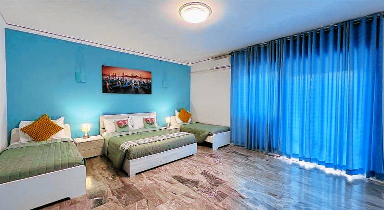 Venice popular residence — photo 2