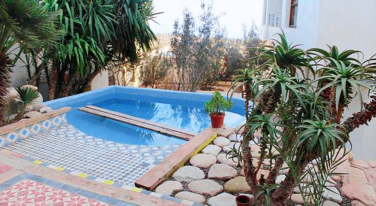 House with barbecue, patio & pool — photo 5