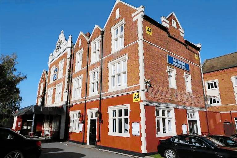 The Crewe Arms Hotel — photo 4