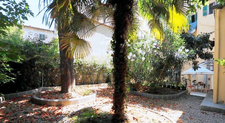 Holiday apartment with garden & terrace | Near Florence Cathedral | Perfect for remote work | Pets allowed — photo 4