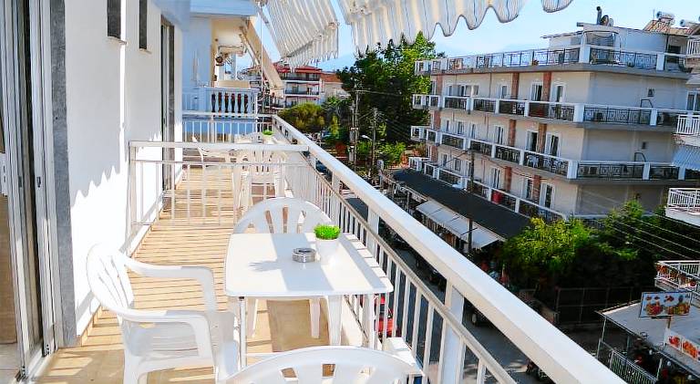 Holiday apartment with patio | Close to the beach | Pet-friendly — photo 3
