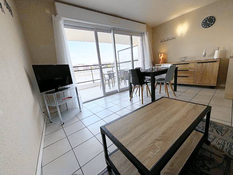 Rental apartment with pool — photo 4