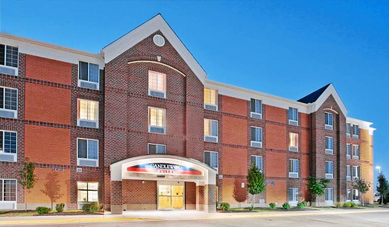 Candlewood Suites Olathe By IHG
