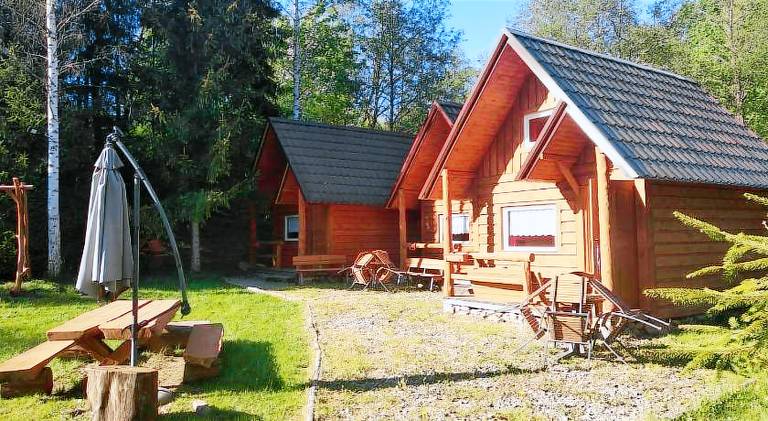 Lodge with yard, patio & barbeque — photo 5