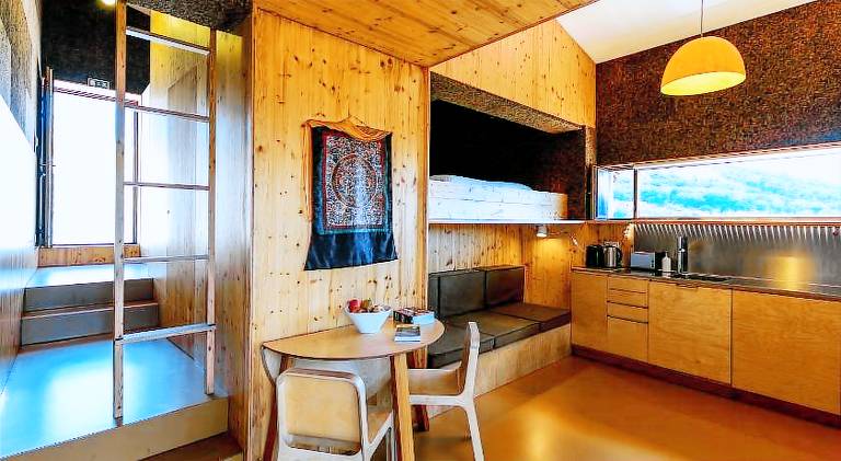 Villa with barbecue, terrace & pool | Perfect for remote work | Pets allowed — photo 5