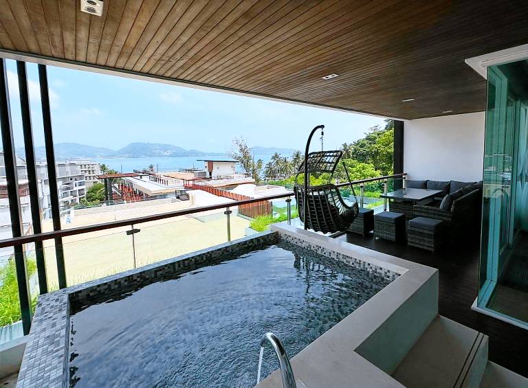 Sea view apartment with private pool at Privilege