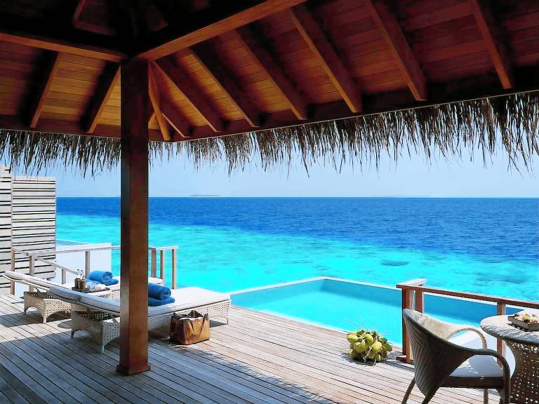 Resort  Kihaadhoo