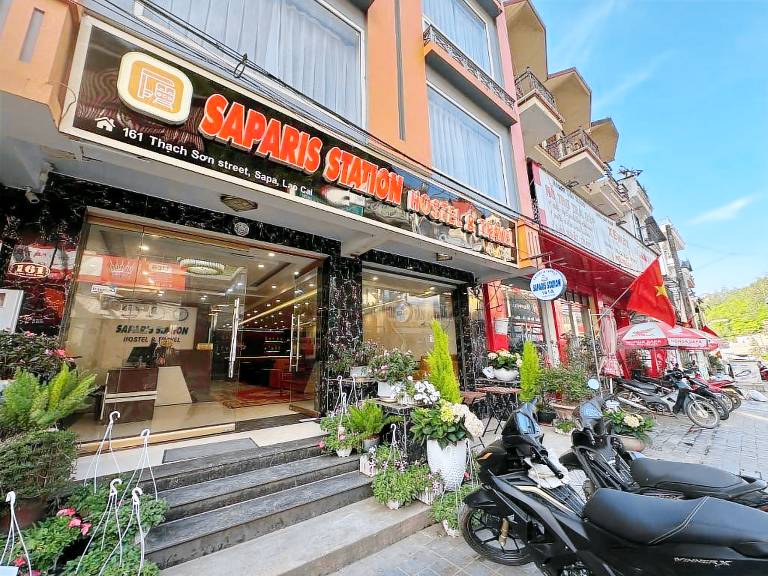 Saparis Station Hostel & Travel in Sa Pa
