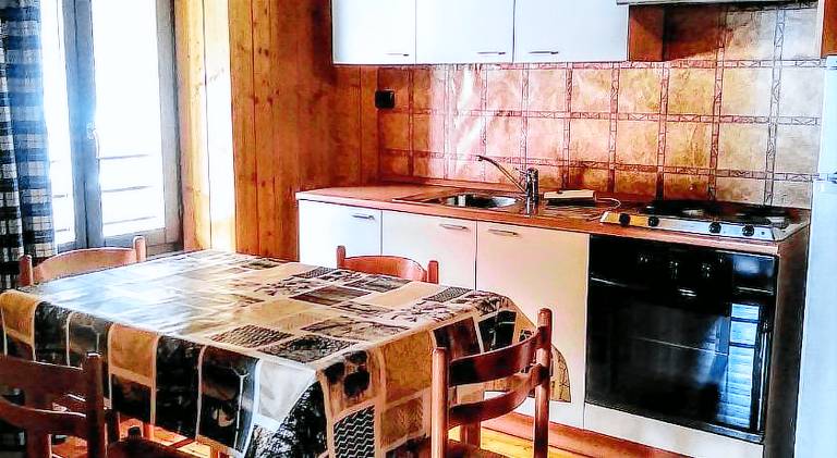Family-oriented pleasant serviced apartment with yard & patio | Good for workation | Pets are welcome — photo 5