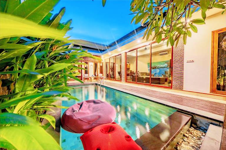 Villa with private pool, patio & garden | Good for workation in Kuta