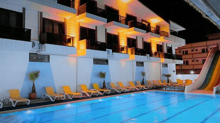 Atas Aqua Otel Avsa — photo 3