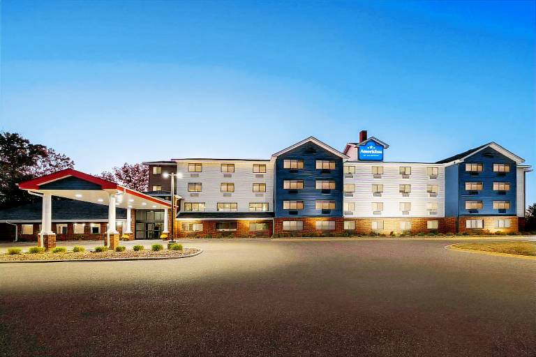 AmericInn by Wyndham Inver Grove Heights Minneapolis
