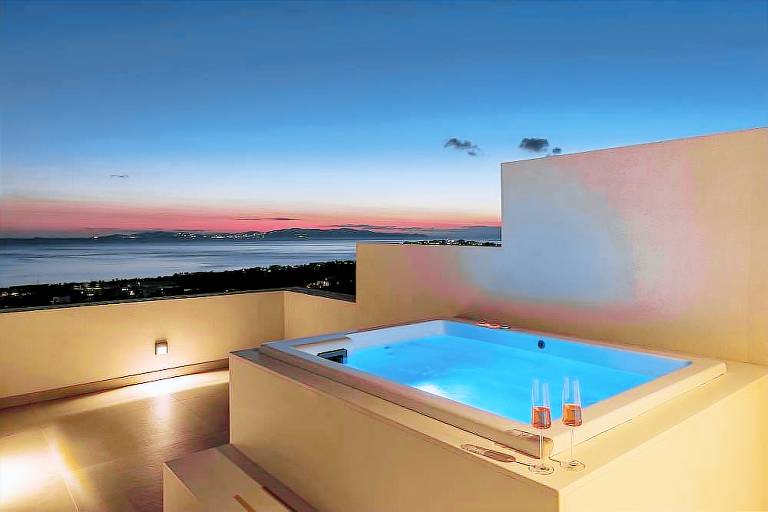 Βίλα  Agios Sostis