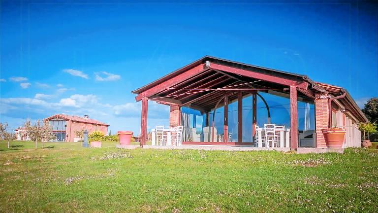 Family-oriented lovely house with BBQ, garden & patio | Pets allowed — photo 2