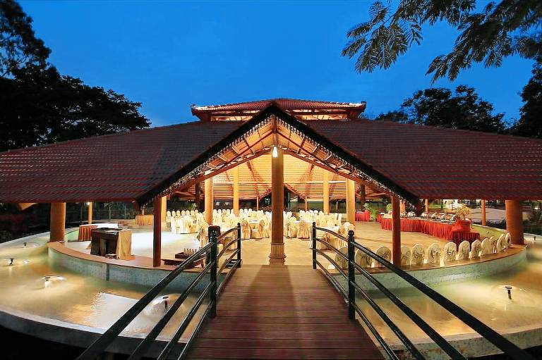 Silent Shores Resort & Spa