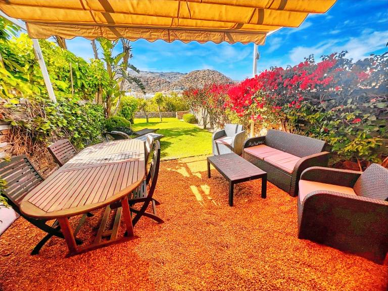 Holiday Home 'Luxe - Macenas Resort Pool' with Sea Views, Wi-Fi & Air Conditioning — photo 4