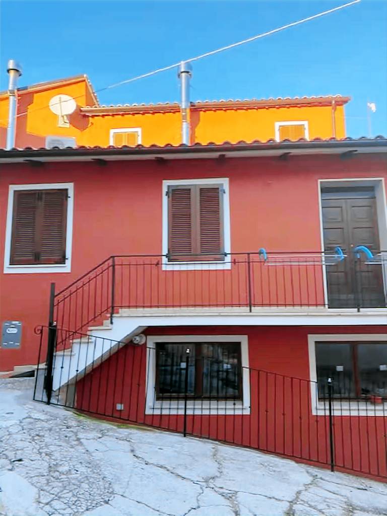 Holiday Home 'Il Focolare dei Sibillini' with Mountain View, Balcony & Wi-Fi in Spoleto