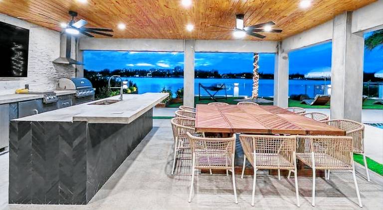 Villa with jacuzzi & pool | Pet-friendly — photo 3