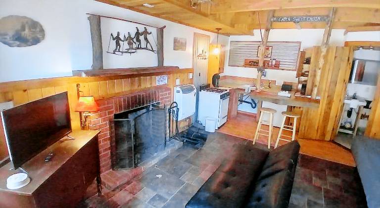 Big Bear Lake - Tulip Lane Cabin 26 — photo 4