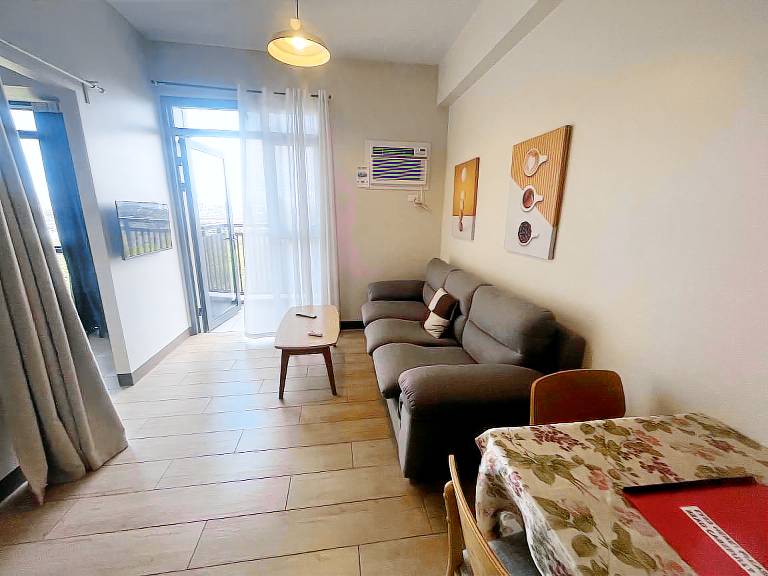 Rental apartment with yard in Pasay
