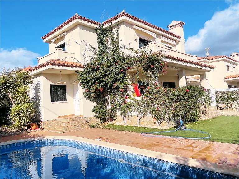 Casa  les Tres Cales