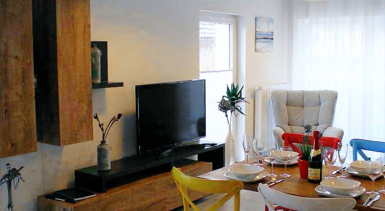 Holiday apartment with yard, terrace & BBQ — photo 2