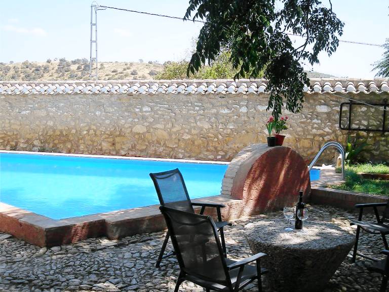 Vacation home with private pool & garden | Mountain view — photo 2