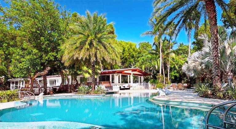 Largo Resort — photo 3