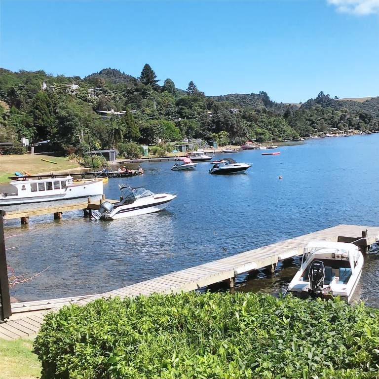 House Lake Tarawera