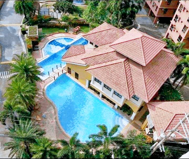 Condo  Parañaque