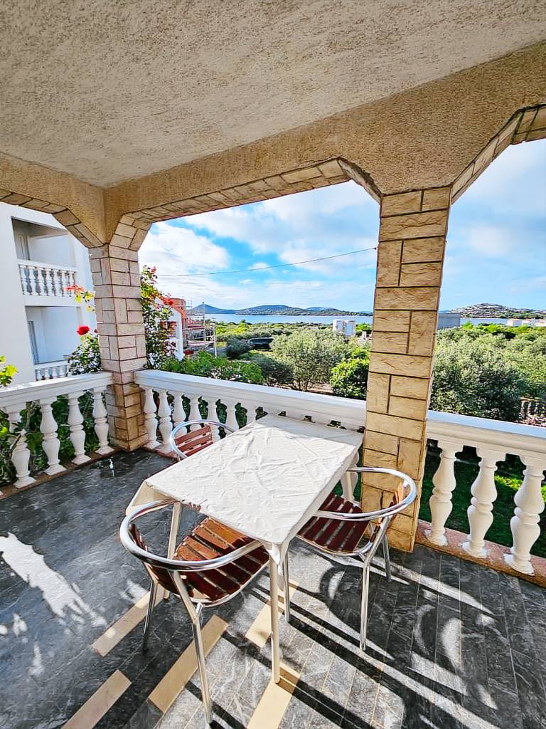 Studio with barbeque & garden in Vodice