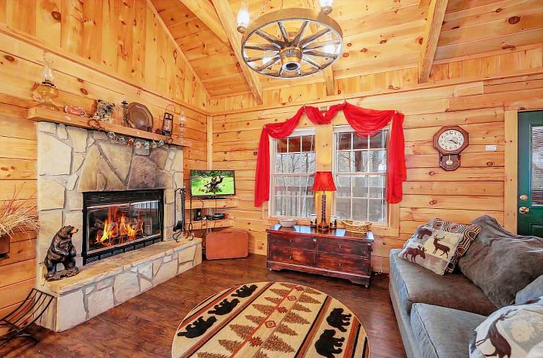 Cabin with private pool & terrace — photo 4
