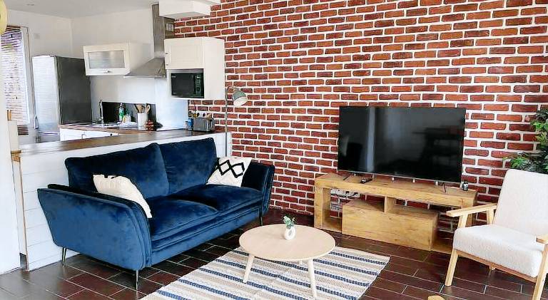 Rental apartment with 1 room for 6 persons in Gradignan