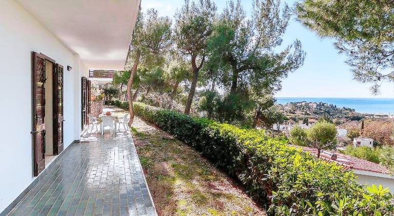 Charming rental apartment with pool | Dogs allowed — photo 4