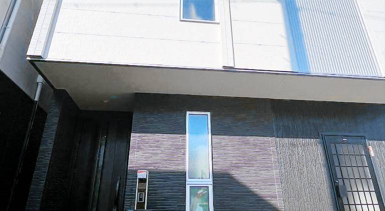 Rental apartment with 4 rooms for 8 persons in Osaka