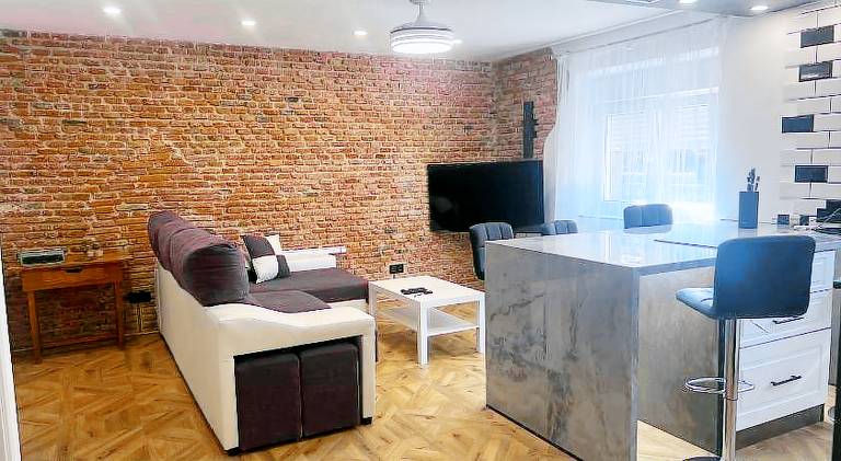 Holiday apartment with 2 rooms for 6 persons in Valladolid