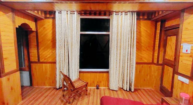 The Snow Trail Narkanda B&B Homestay in Shimla