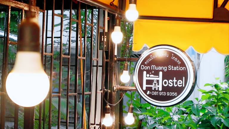 Donmuaeng Station Hostel