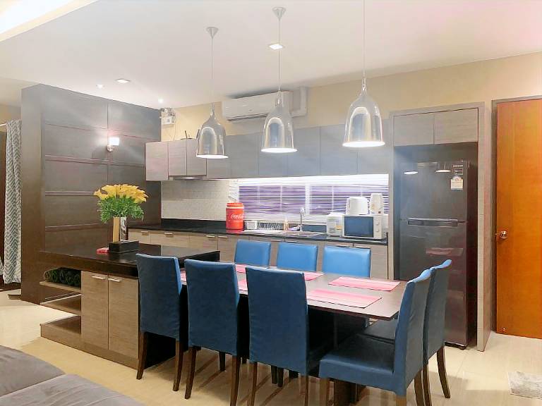 Villa with pool, grill & hot tub | Next to Mini Siam | Perfect for remote work — photo 5