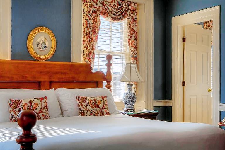 Bed and breakfast  Newport
