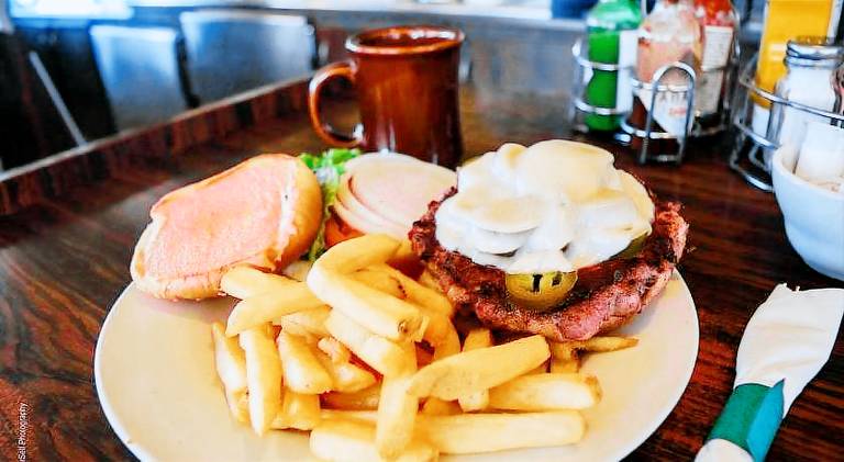 Oregon Trail Motel and Restaurant — photo 4