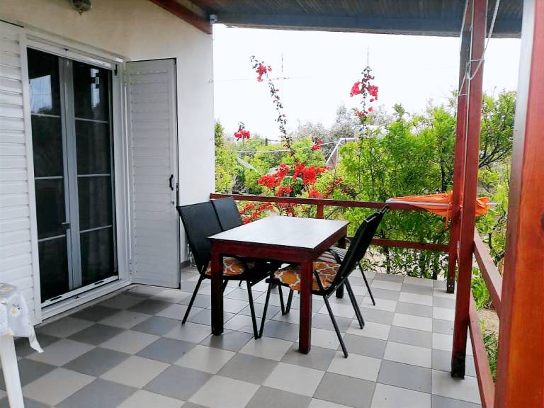 Calm located, amid an olive grove, close to the beach, wifi holiday house Ilia, Peloponnese — photo 3