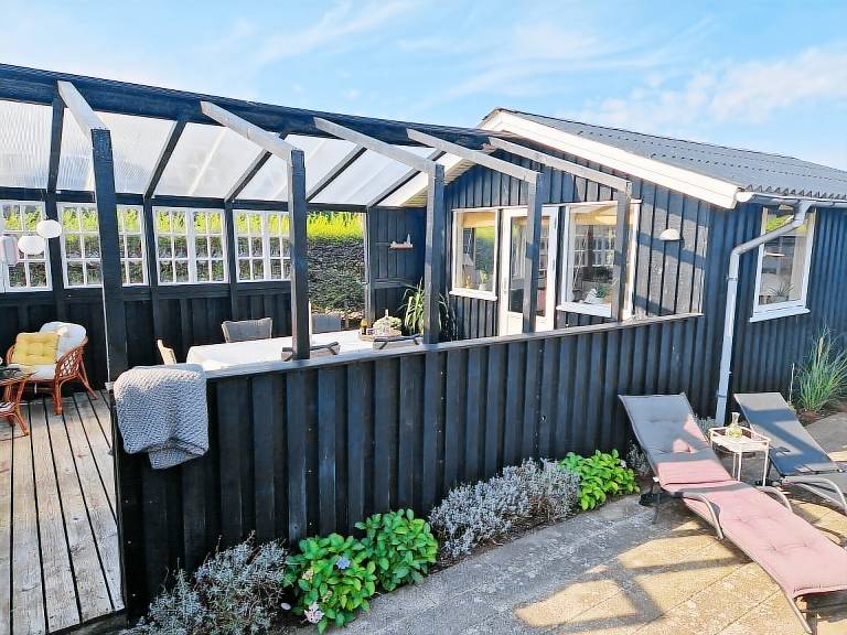 House with patio & barbecue | Beach nearby | Pet-friendly — photo 3