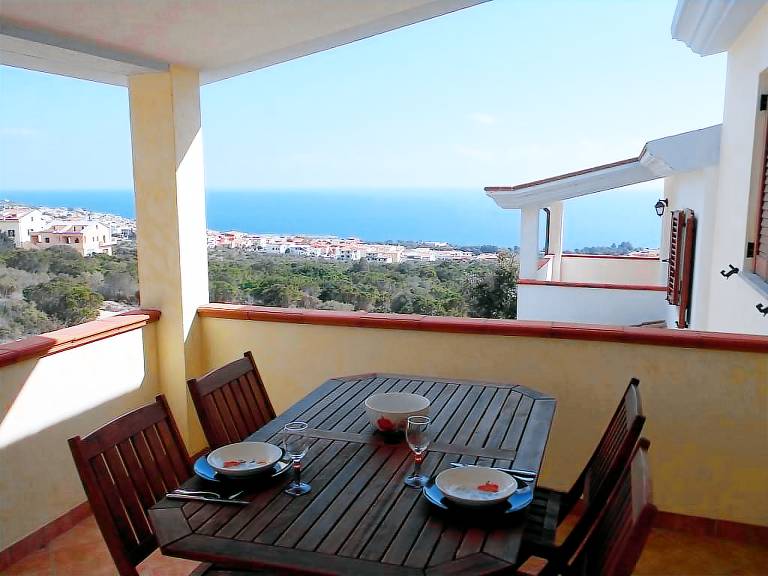 Apartment with garden | Sea view — photo 4