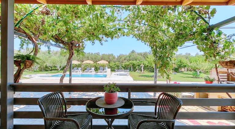 Villa with garden, patio & private pool | Good for workation — photo 2