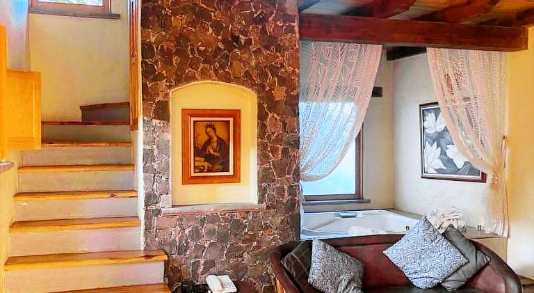 Villa with hot tub — photo 3