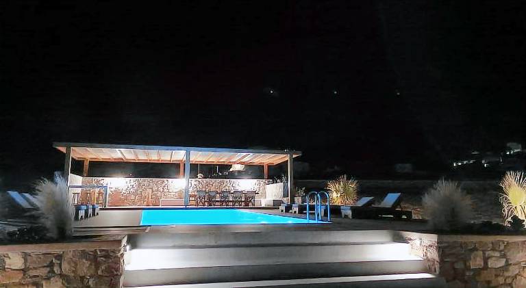 Apartment with yard, terrace & pool | Pets are welcome — photo 4