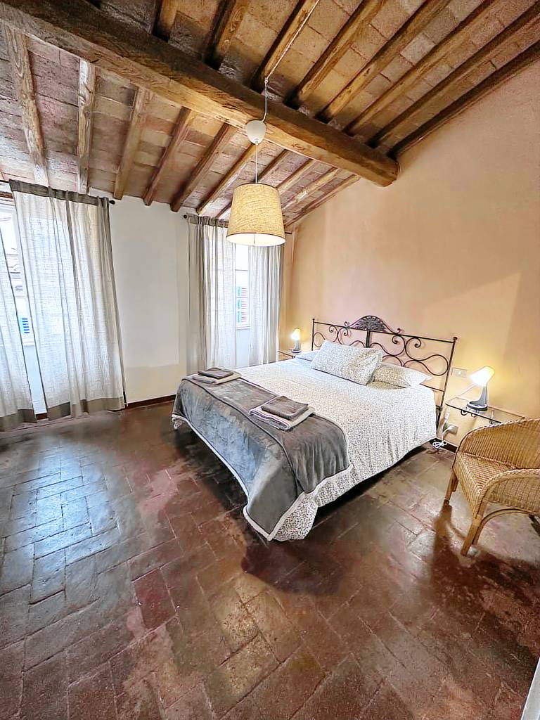 Nido sui tetti di Lucca: Romantico e centralissimo in Lucca
