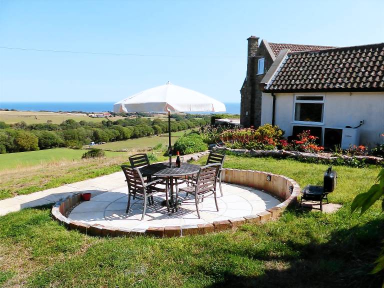 Cottage with garden in Scarborough